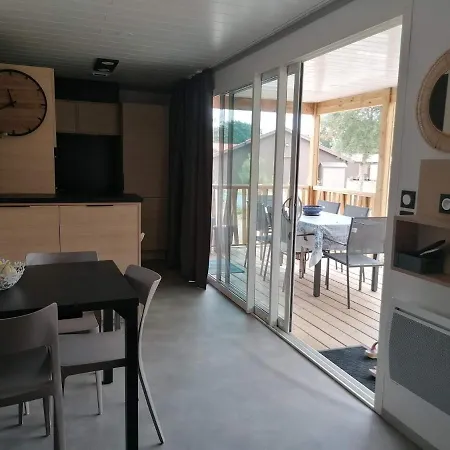 Chaleureux Louann Holiday park